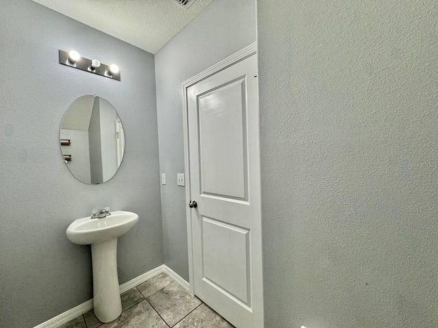 6533 TRENT CREEK DRIVE, Sun City Center, FL 33573