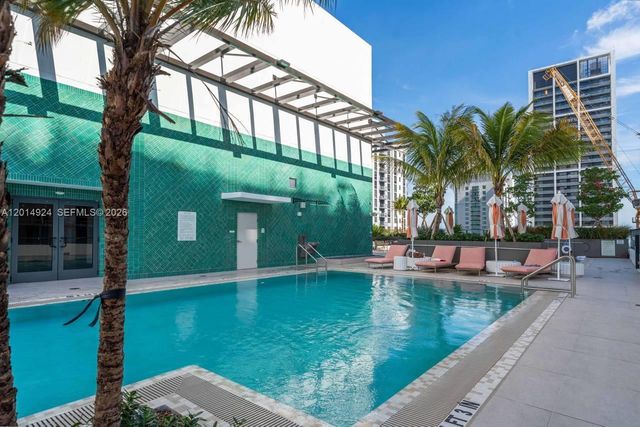 11 NE 6th 1210, Miami, FL 33132