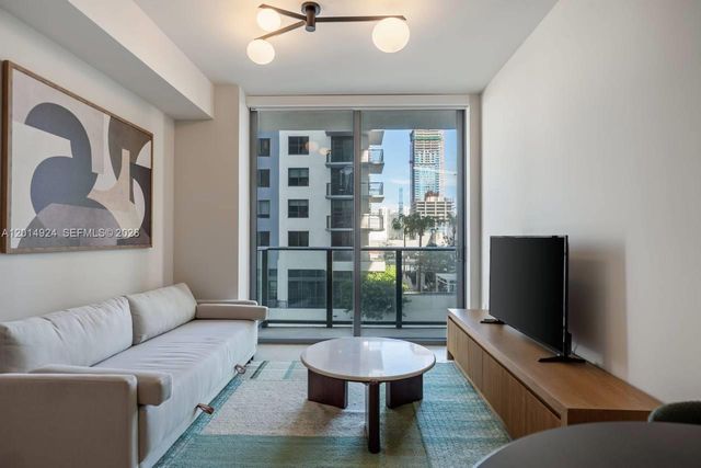 11 NE 6th 1210, Miami, FL 33132