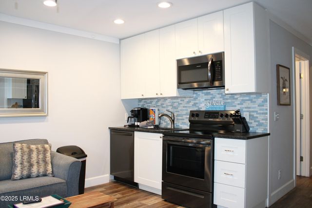 23 S Forest Beach Dr Apt 292, Hilton Head Island, SC 29928