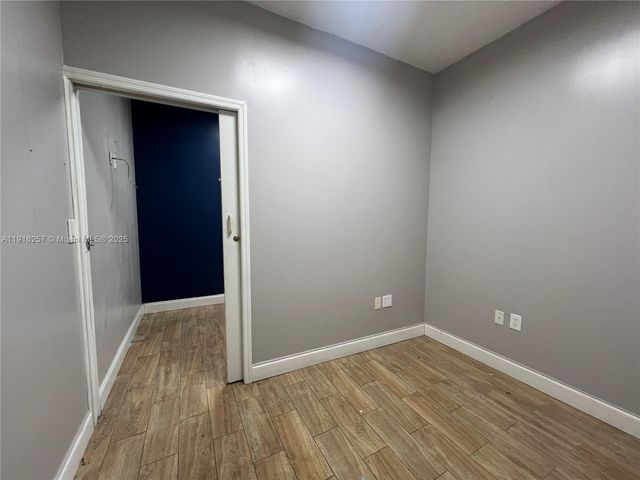 2619 W Flagler St, Miami, FL 33135