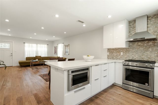 3753 Pontiac, Glendale, CA 91214