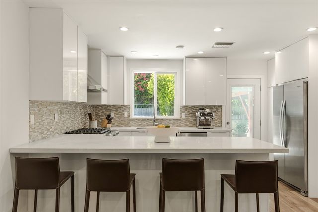 3753 Pontiac, Glendale, CA 91214