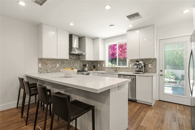 3753 Pontiac, Glendale, CA 91214