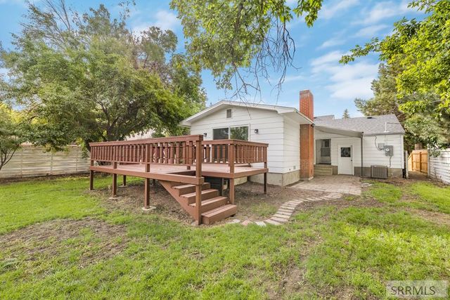 252 W 1st S, Rexburg, ID 83440