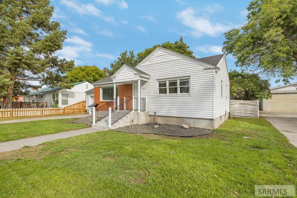 252 W 1st S, Rexburg, ID 83440