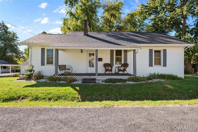 508 KNEEDLER, Collinsville, IL 62234