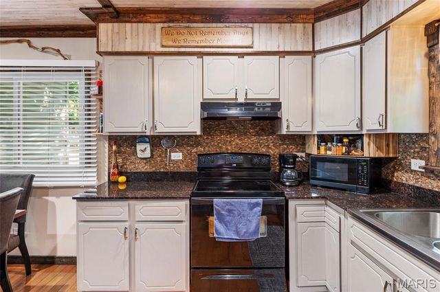 508 KNEEDLER, Collinsville, IL 62234