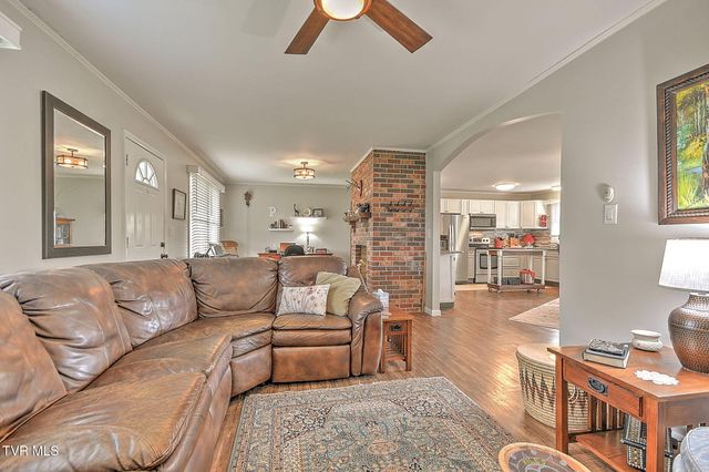 244 Sunrise Drive, Elizabethton, TN 37643
