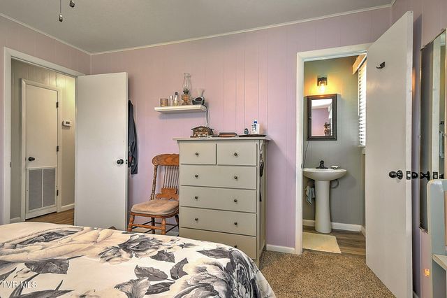 244 Sunrise Drive, Elizabethton, TN 37643