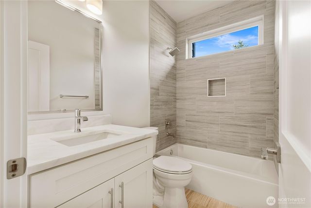 15518 56th Avenue W, Edmonds, WA 98026