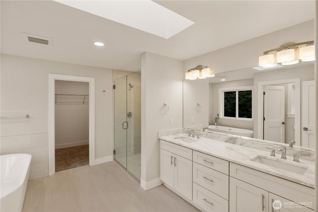 15518 56th Avenue W, Edmonds, WA 98026