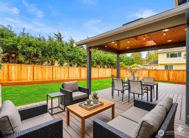 15518 56th Avenue W, Edmonds, WA 98026