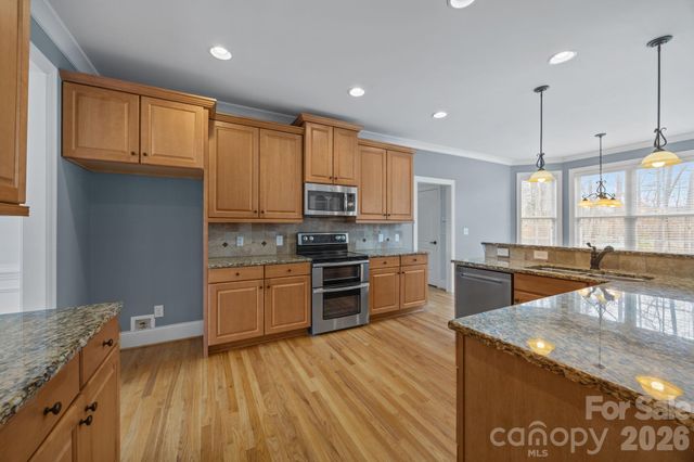 141 Winding Creek Drive, Troutman, NC 28166