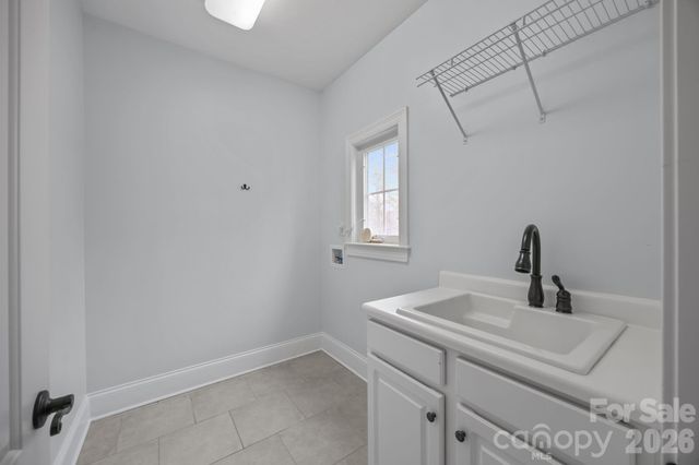 141 Winding Creek Drive, Troutman, NC 28166