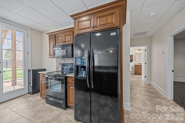 141 Winding Creek Drive, Troutman, NC 28166