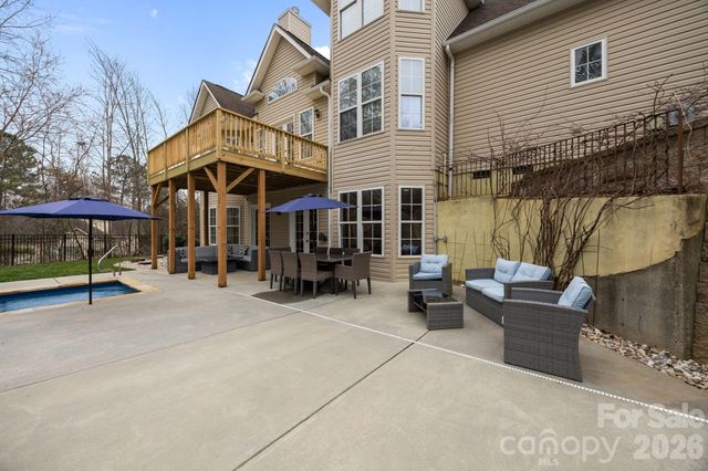 141 Winding Creek Drive, Troutman, NC 28166