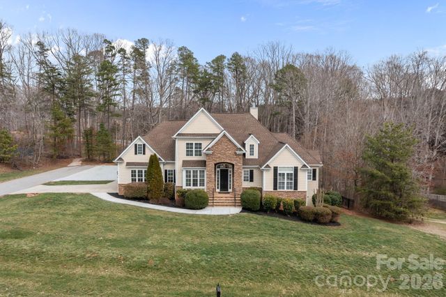 141 Winding Creek Drive, Troutman, NC 28166