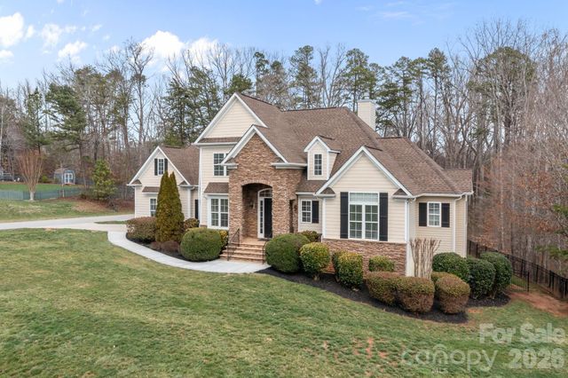 141 Winding Creek Drive, Troutman, NC 28166