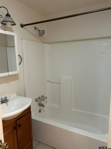 109 LAIRD LANE, Athens, TX 75751