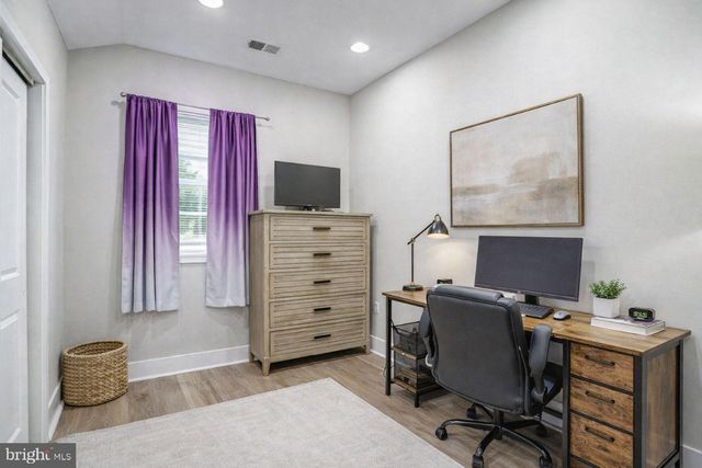 2201 TAYLOR ST NE, Washington, DC 20018