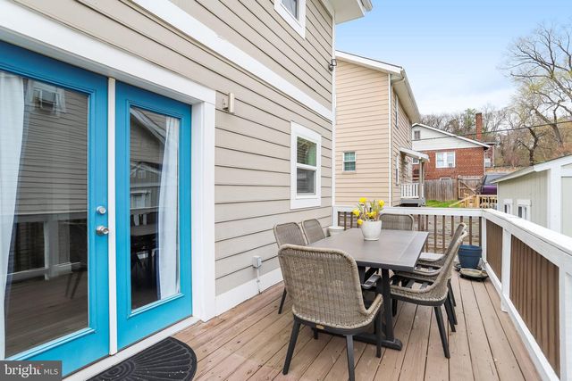 2201 TAYLOR ST NE, Washington, DC 20018