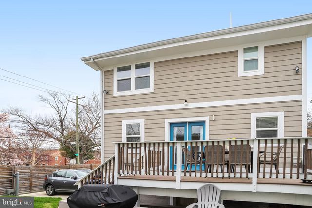 2201 TAYLOR ST NE, Washington, DC 20018