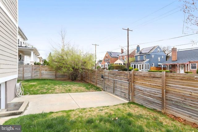 2201 TAYLOR ST NE, Washington, DC 20018