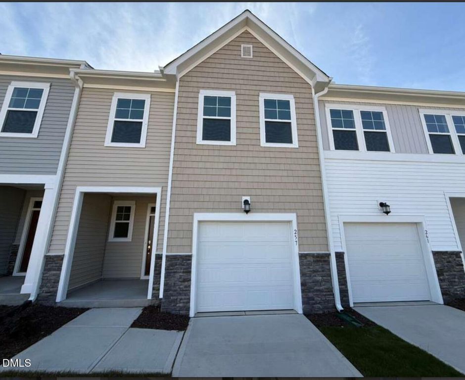 257 Lily Patch Lane, Smithfield, NC 27577