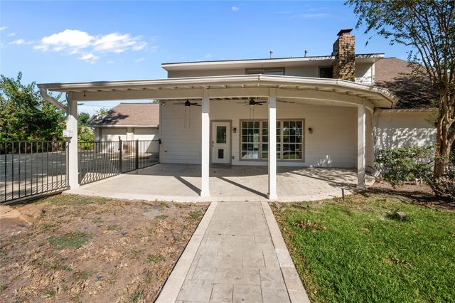4702 Bayou Vista Drive, Houston, TX 77091
