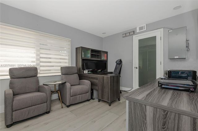 928 NW 106th Ave Circle, Miami, FL 33172