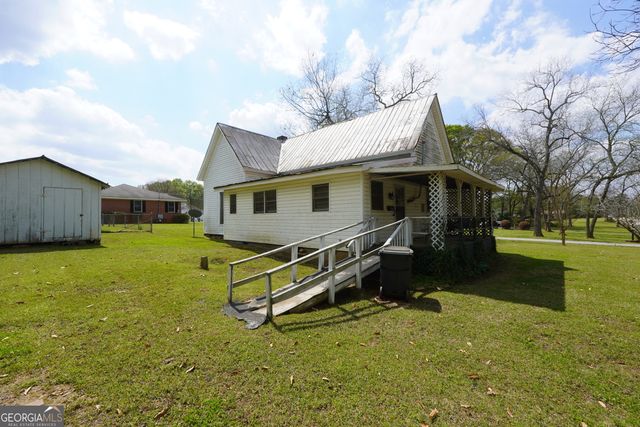 27 Smith Street, Locust Grove, GA 30248