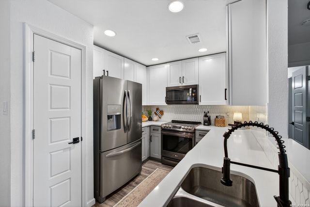 7430 Weybridge, San Antonio, TX 78250