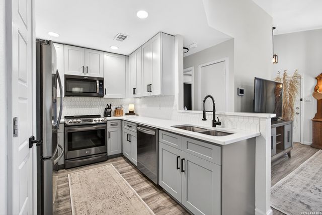 7430 Weybridge, San Antonio, TX 78250