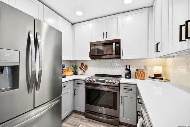 7430 Weybridge, San Antonio, TX 78250