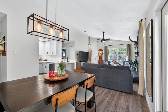 7430 Weybridge, San Antonio, TX 78250