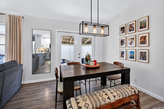 7430 Weybridge, San Antonio, TX 78250