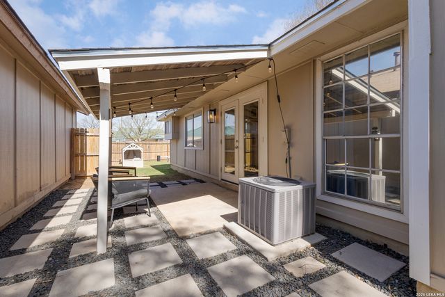 7430 Weybridge, San Antonio, TX 78250