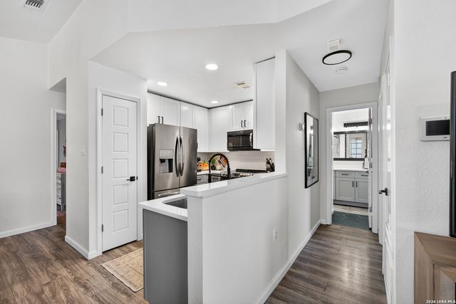 7430 Weybridge, San Antonio, TX 78250