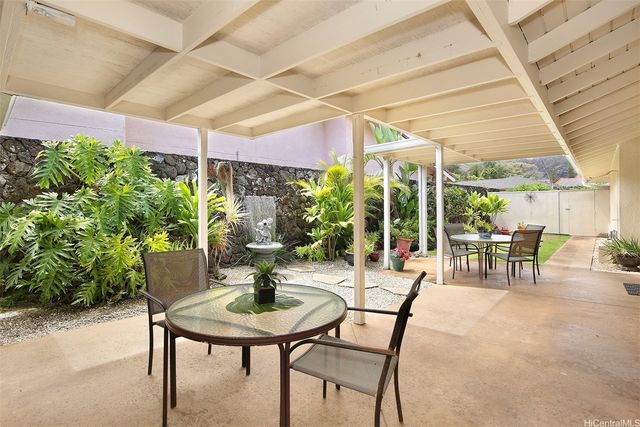 7821 Makaaoa Place, Honolulu, HI 96825