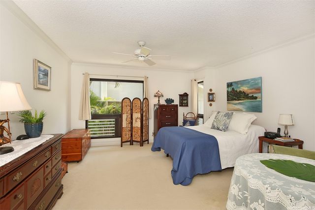 7821 Makaaoa Place, Honolulu, HI 96825