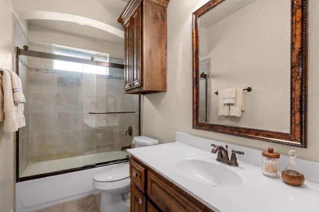3913 Roxbury Street, Denton, TX 76210