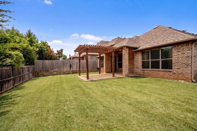 3913 Roxbury Street, Denton, TX 76210