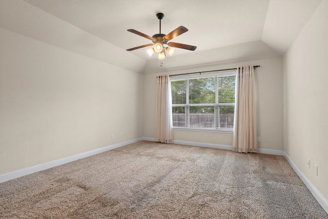 3913 Roxbury Street, Denton, TX 76210