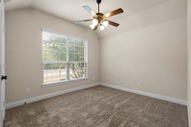 3913 Roxbury Street, Denton, TX 76210