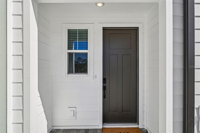 7584 DEER VALLEY CIRCLE, Tampa, FL 33635