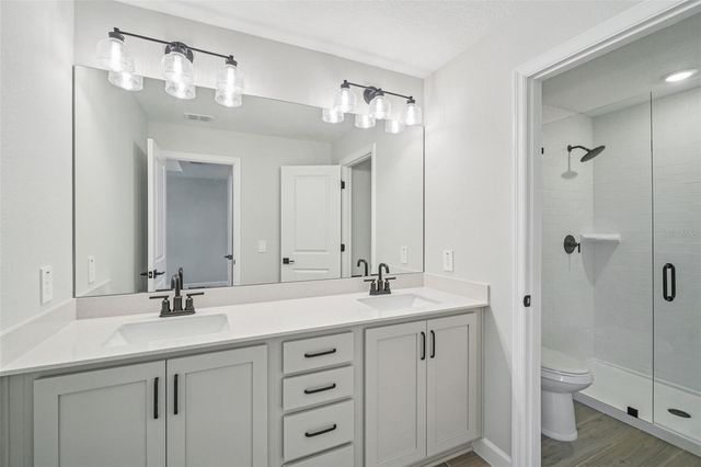 7584 DEER VALLEY CIRCLE, Tampa, FL 33635