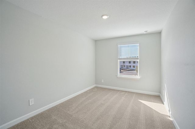 7584 DEER VALLEY CIRCLE, Tampa, FL 33635