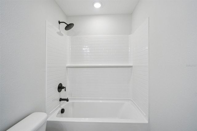 7584 DEER VALLEY CIRCLE, Tampa, FL 33635