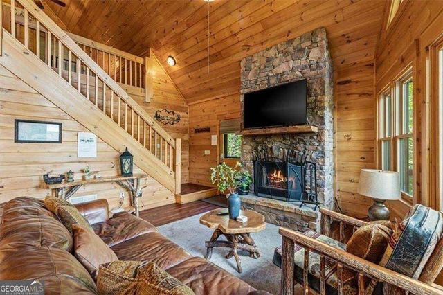 73 Rosiey Lane, Blue Ridge, GA 30513